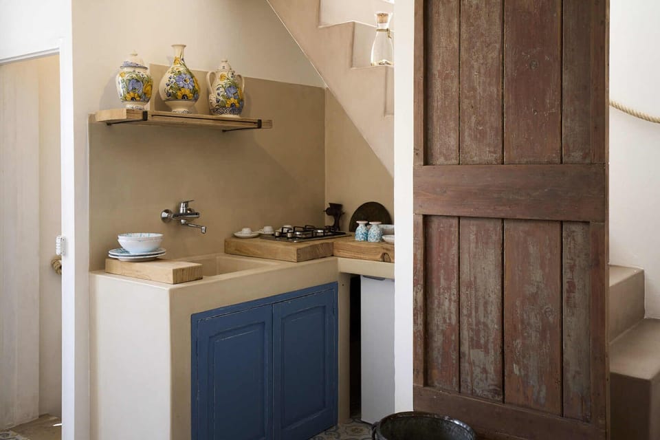 Elite Duplex | Private kitchen | Full-size fridge, stovetop, espresso maker, coffee/tea maker
