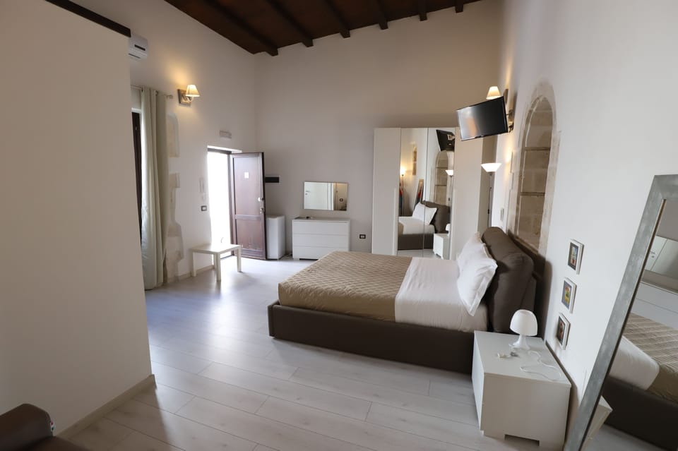 Luxury Studio | Premium bedding, blackout drapes, soundproofing, free cribs/infant beds