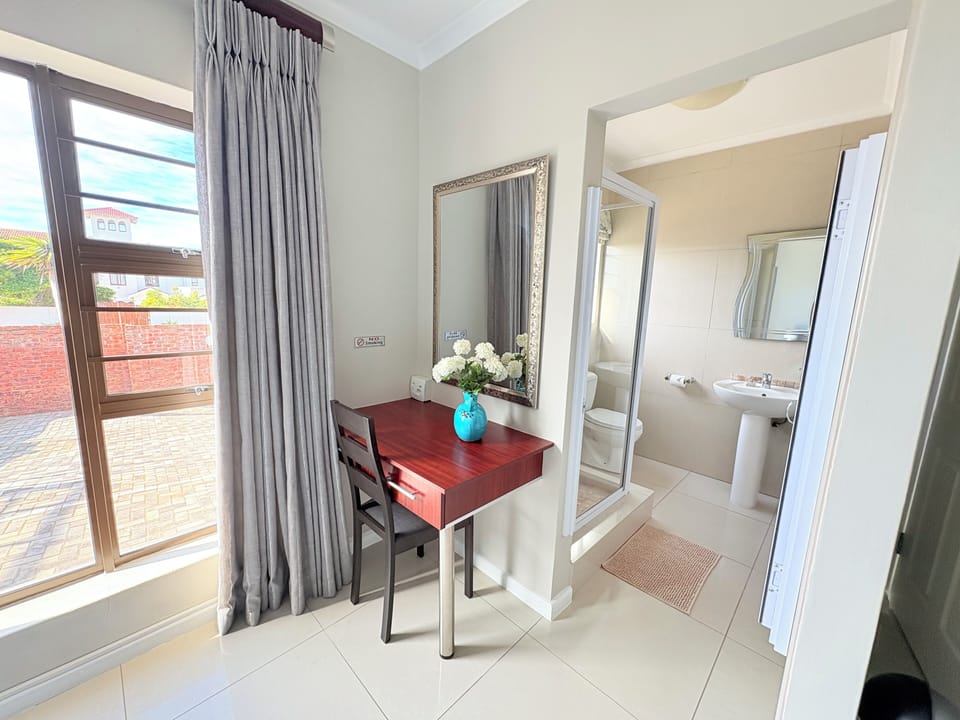 Luxury Room | 1 bedroom, premium bedding, Select Comfort beds, in-room safe