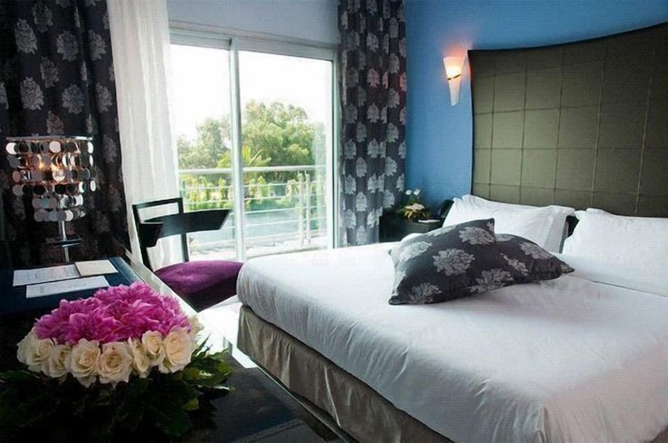 Minibar, in-room safe, free WiFi, bed sheets
