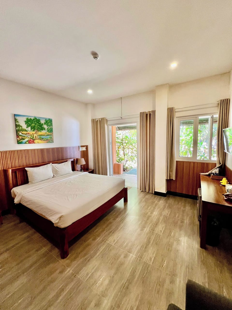 Deluxe Double Room, Sea View | Egyptian cotton sheets, premium bedding, down comforters