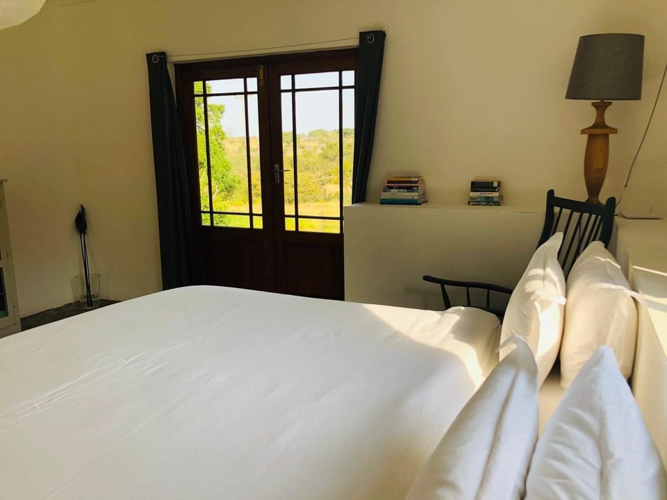 Deluxe Studio | Premium bedding, individually decorated, individually furnished