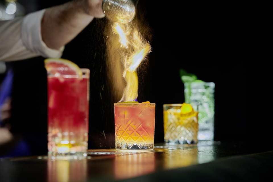 Cocktail bar