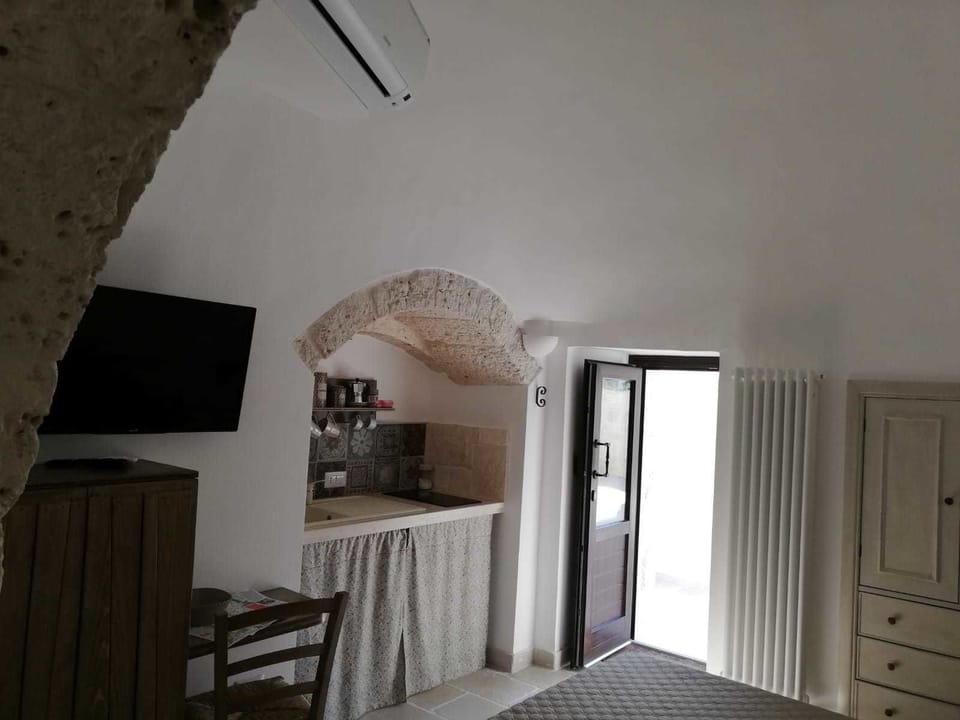 Classic Double Room | Private kitchenette