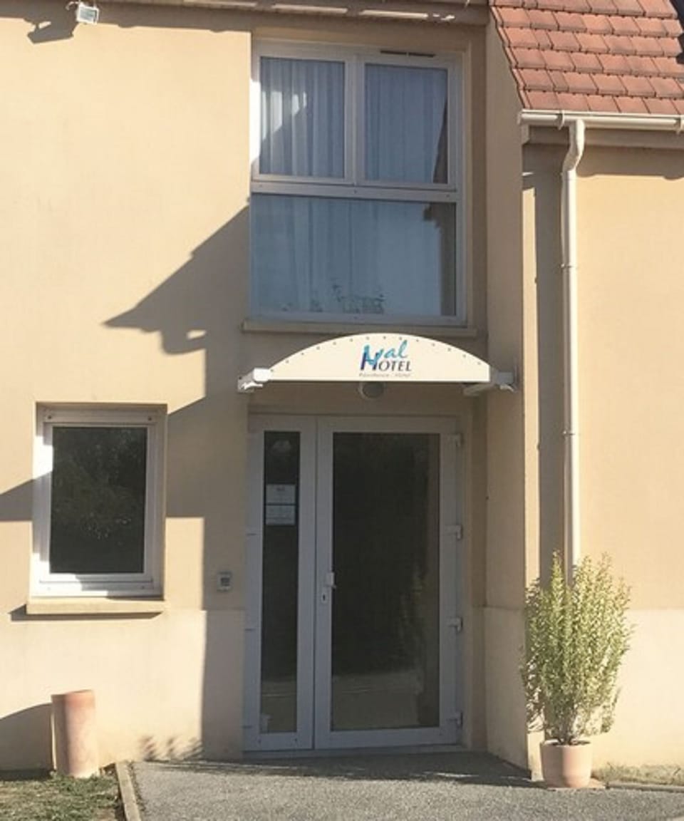 Val Hôtel Hotel in Île-de-France