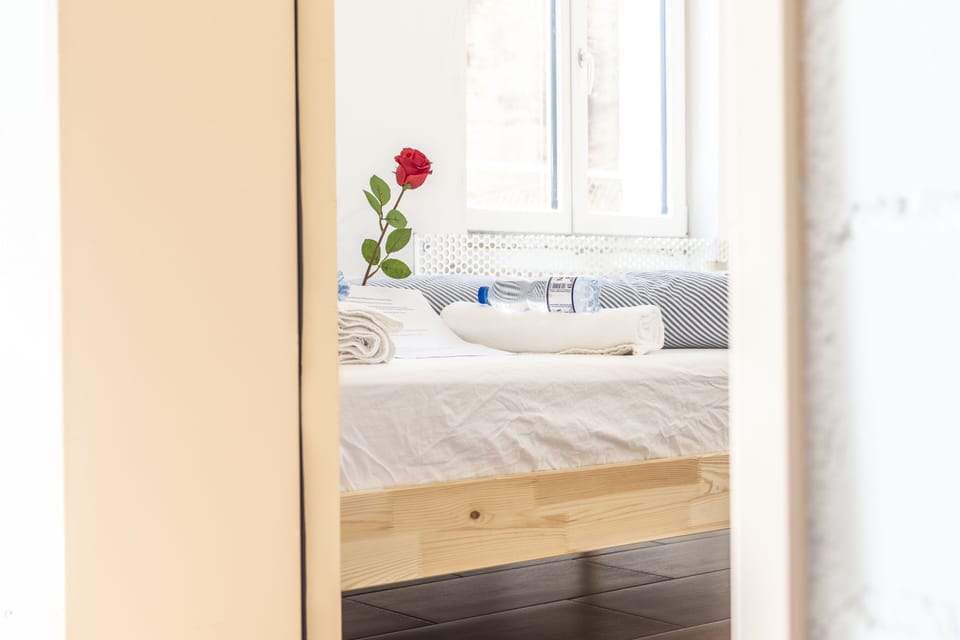 Desk, laptop workspace, soundproofing, bed sheets