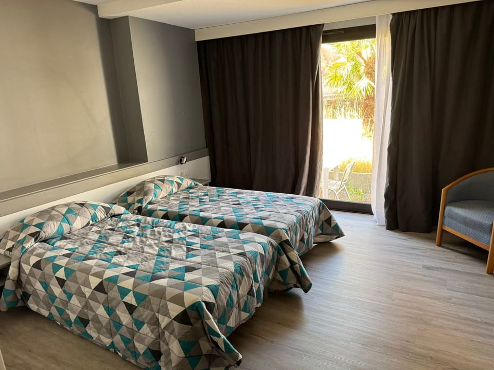 Standard Twin Room | Premium bedding, individually decorated, individually furnished, desk