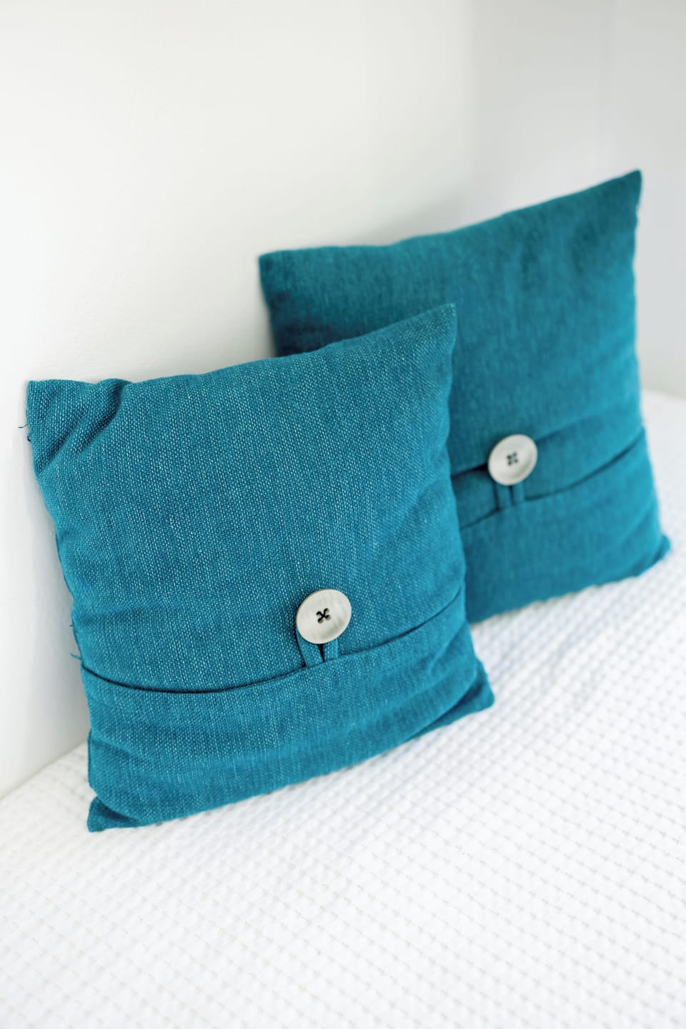 Standard Room, Hot Tub (Outdoor Hot Tub, Caldera View) | Minibar, in-room safe, individually furnished, iron/ironing board