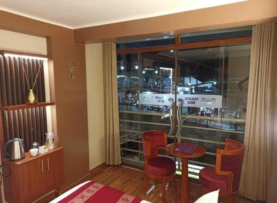 Down comforters, desk, soundproofing, WiFi (free)