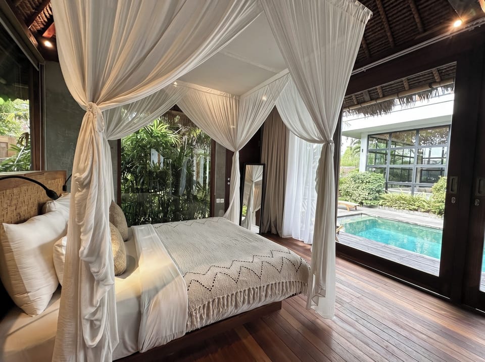 Executive Bungalow | In-room safe, iron/ironing board, free cribs/infant beds, free WiFi