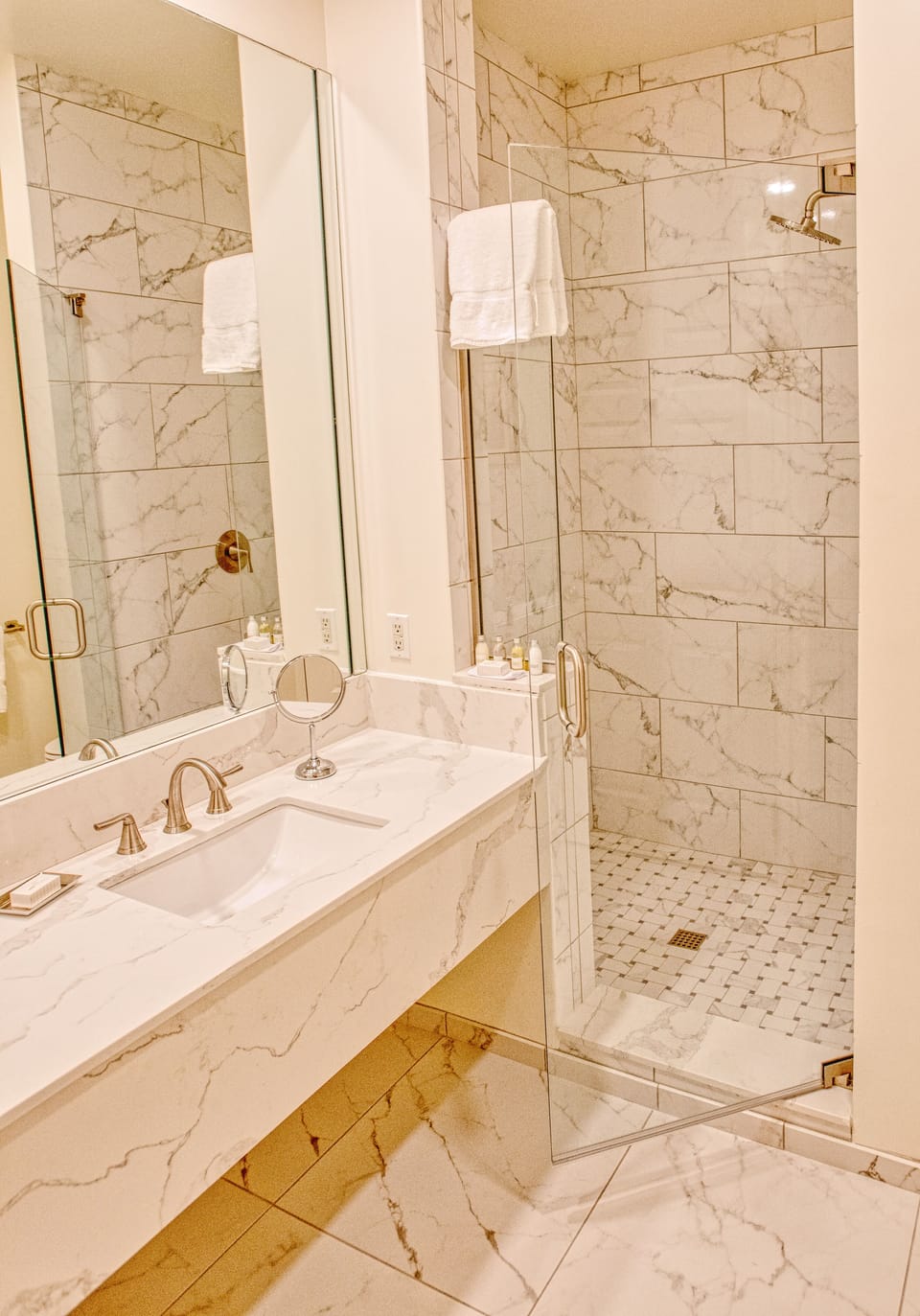Bathroom shower
