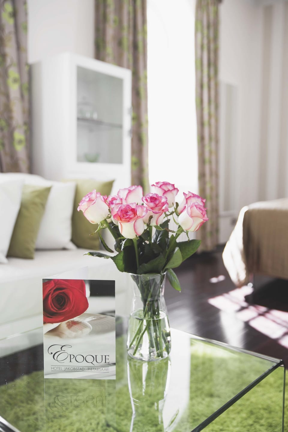 Grand Room | Premium bedding, minibar, individually decorated, individually furnished