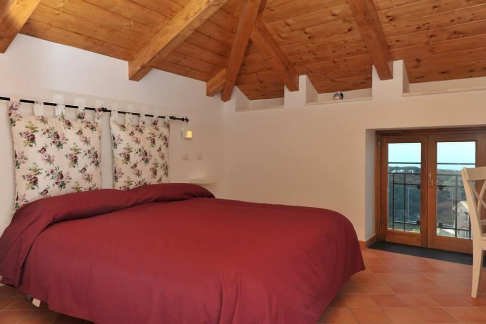 Family Double or Twin Room, Sea View | Minibar, desk, WiFi (free), bed sheets