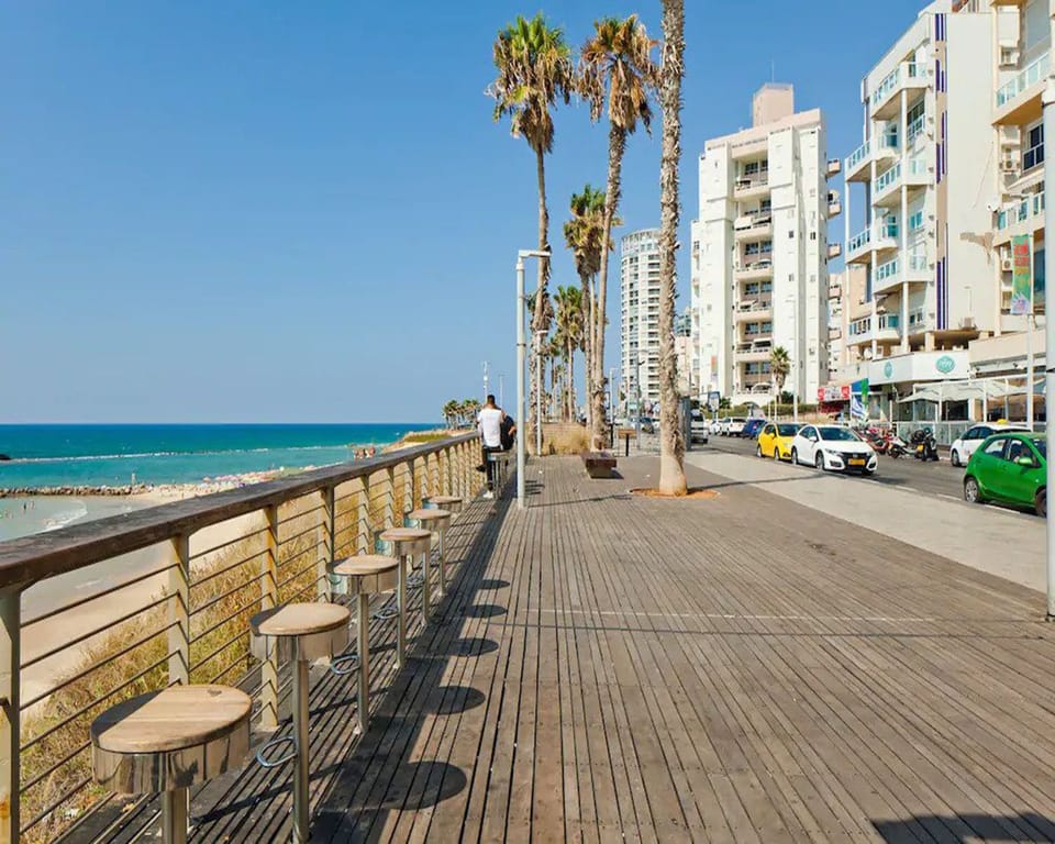 3BR Apt Beach View Best Loc Bat-Yam Apartment in Tel Aviv District