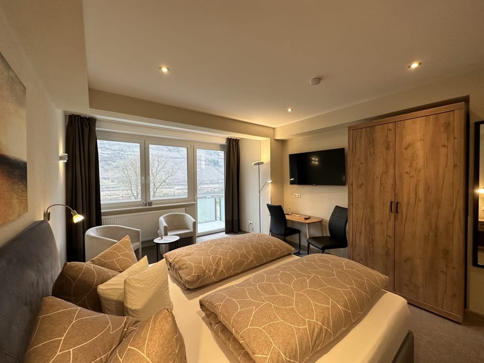 Standard Double Room, Accessible, Private Bathroom (Moselblick) | Blackout drapes, soundproofing, cribs (free), rollaway beds (surcharge)
