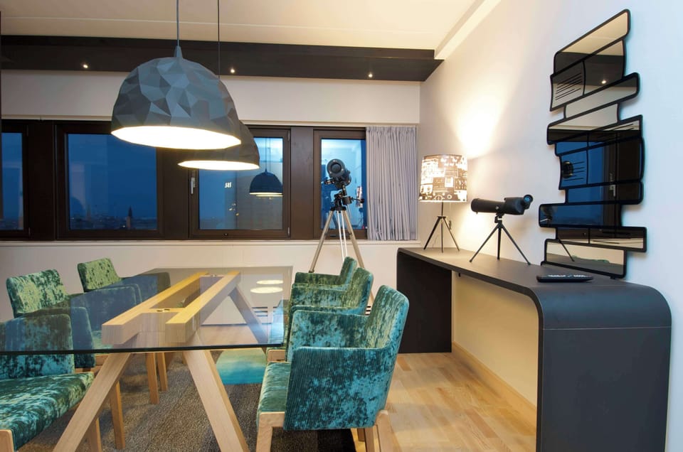 Presidential Suite | In-room safe, laptop workspace, soundproofing, iron/ironing board