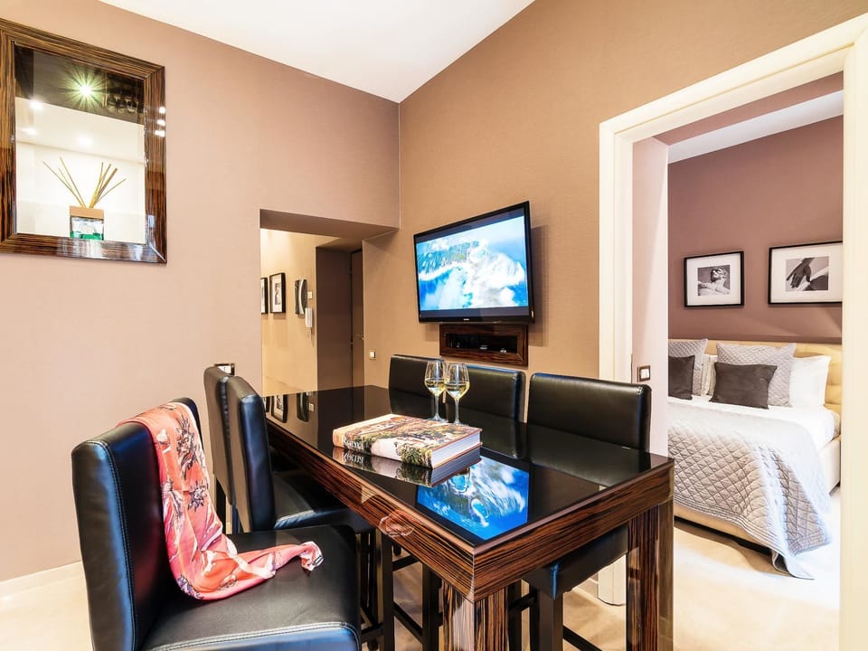 Apartment (3 Bedrooms) | Living area | Flat-screen TV