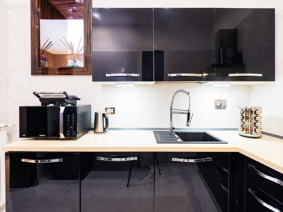 Apartment (3 Bedrooms) | Private kitchen | Fridge, microwave, dishwasher, espresso maker