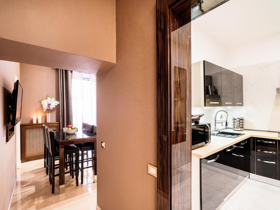 Apartment (3 Bedrooms) | Private kitchen | Fridge, microwave, dishwasher, espresso maker
