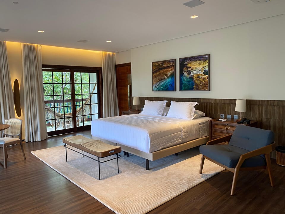 Presidential Room | In-room safe, blackout drapes, free WiFi, bed sheets