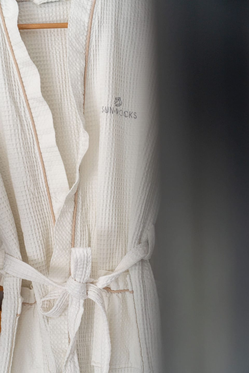 Pillowtop beds, minibar, in-room safe, soundproofing