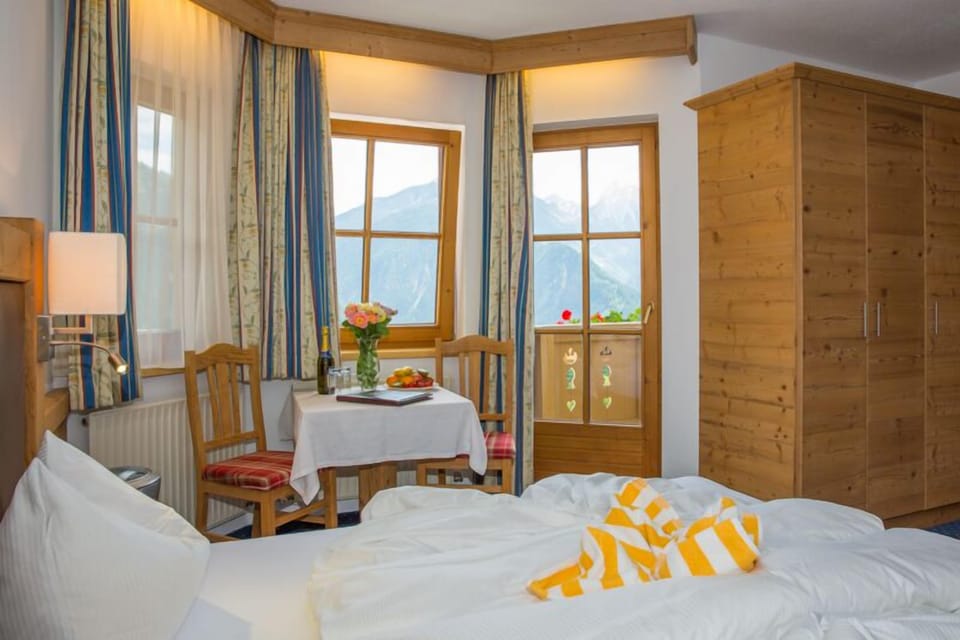 Standard Double Room, Balcony, Mountain View (Fichte) | Premium bedding, in-room safe, soundproofing, free cribs/infant beds
