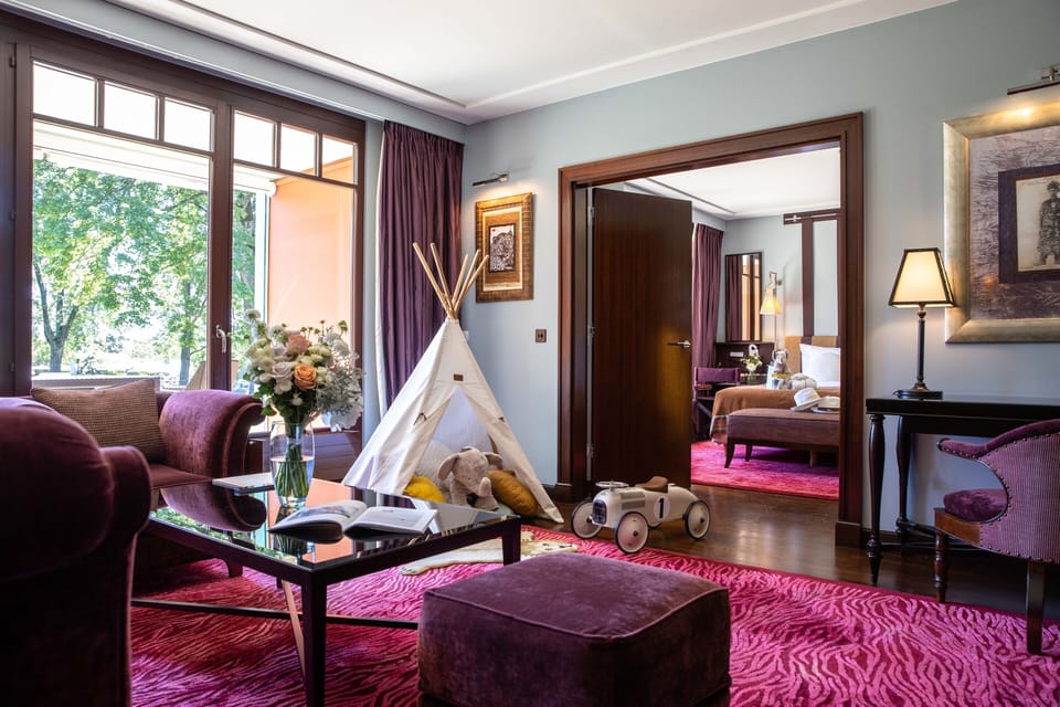 Children's theme room