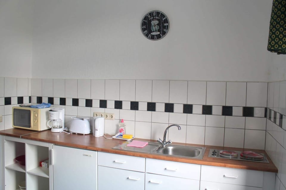Coffee/tea maker