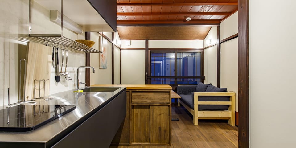 (Kingyo) Room for 3 Guests, 1 Sofa Bedroom house, Non Smoking | Blackout drapes, free WiFi, bed sheets