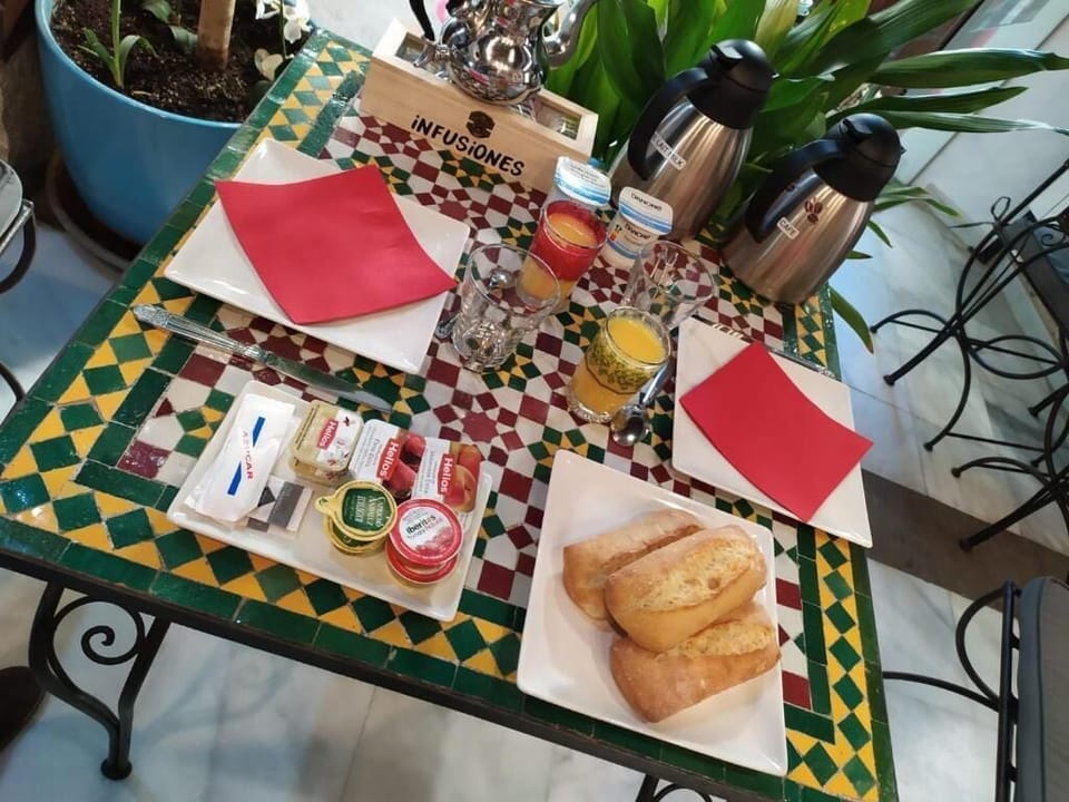 Daily continental breakfast for a fee