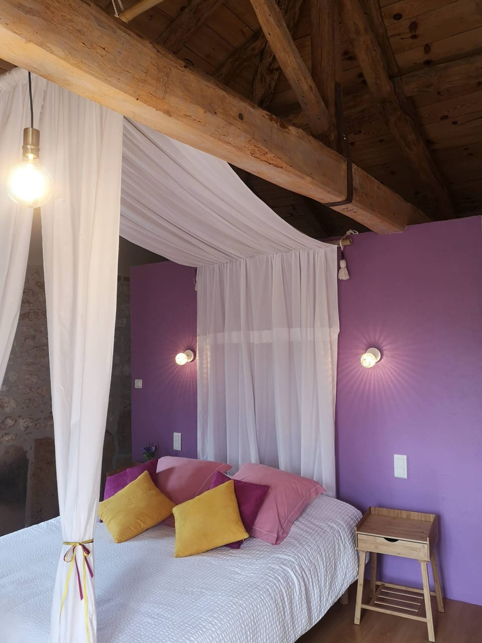 Romantic Double or Twin Room | Individually decorated, individually furnished, blackout drapes