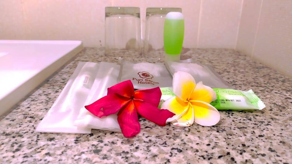 Superior Double Room, 1 Double Bed | Bathroom | Shower, free toiletries, hair dryer, slippers