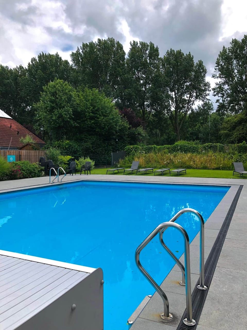 Outdoor pool, open 10 AM to 7 PM, sun loungers