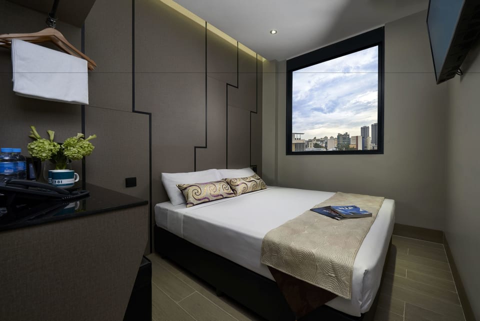 Superior Double Room | Desk, iron/ironing board (on request), WiFi (free), bed sheets