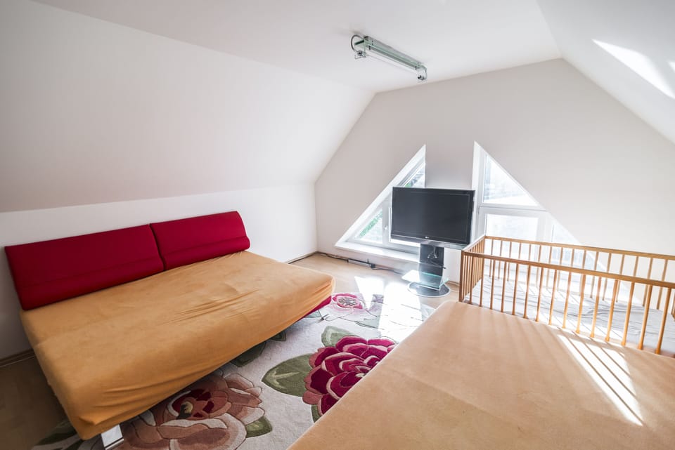 Deluxe Apartment | 2 bedrooms, desk, laptop workspace, blackout drapes