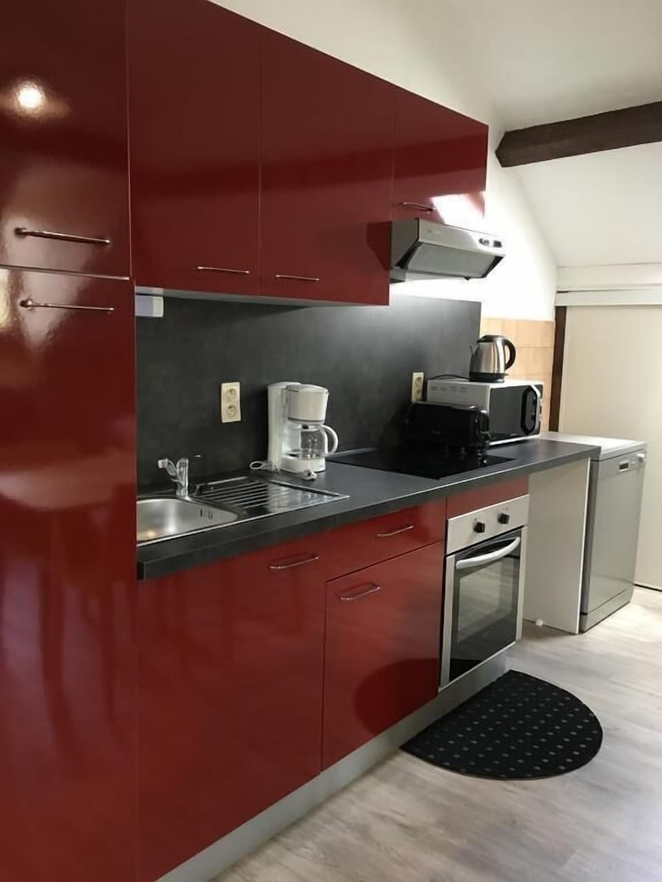 Apartment, 1 Bedroom | Private kitchen | Electric kettle