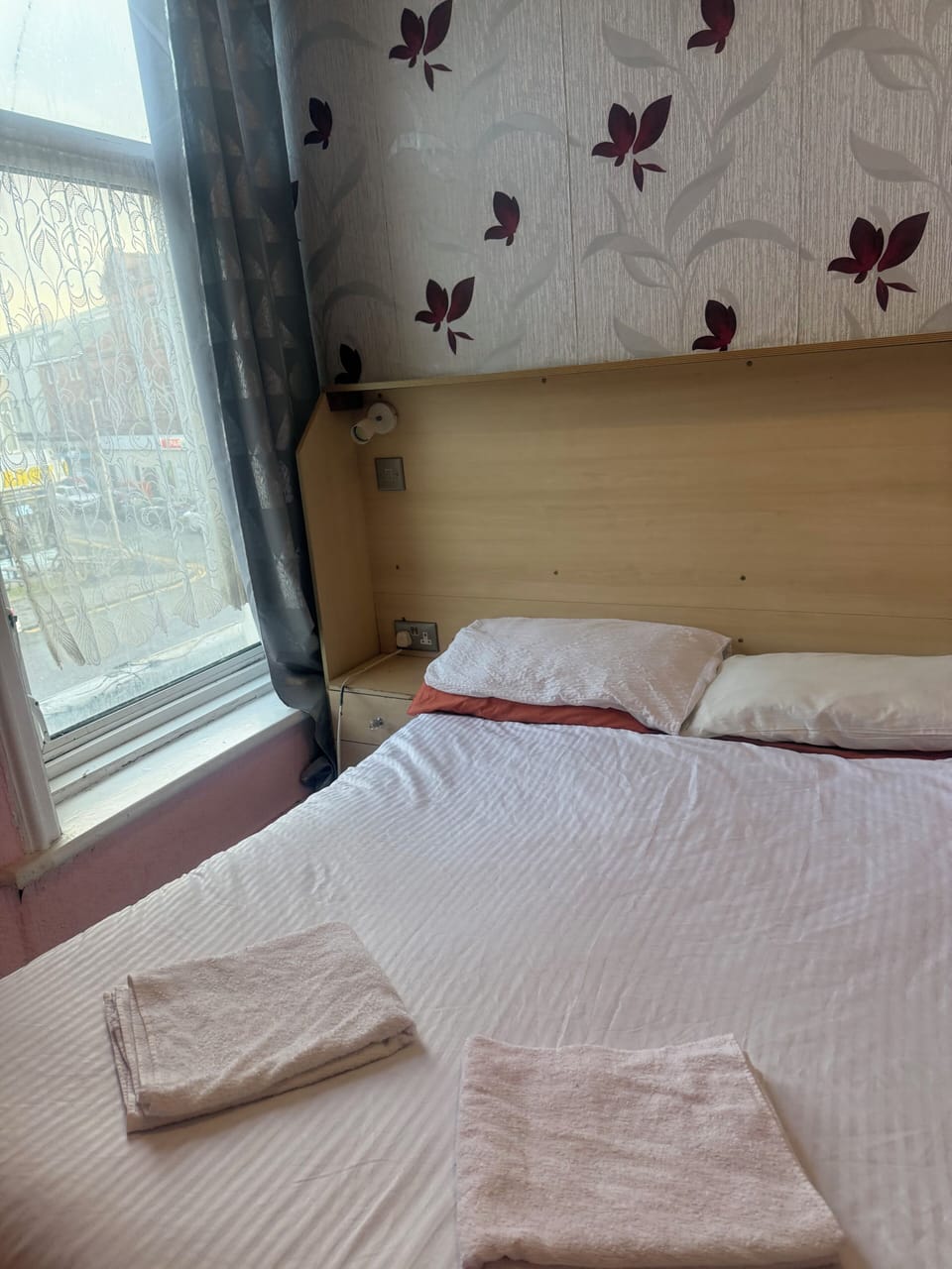 Standard Double Room, 1 Double Bed | In-room safe, desk, iron/ironing board, free WiFi
