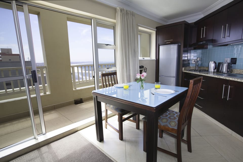 Studio, 1 Double Bed, Sea View | Private kitchenette | Coffee/tea maker, electric kettle, cookware/dishes/utensils