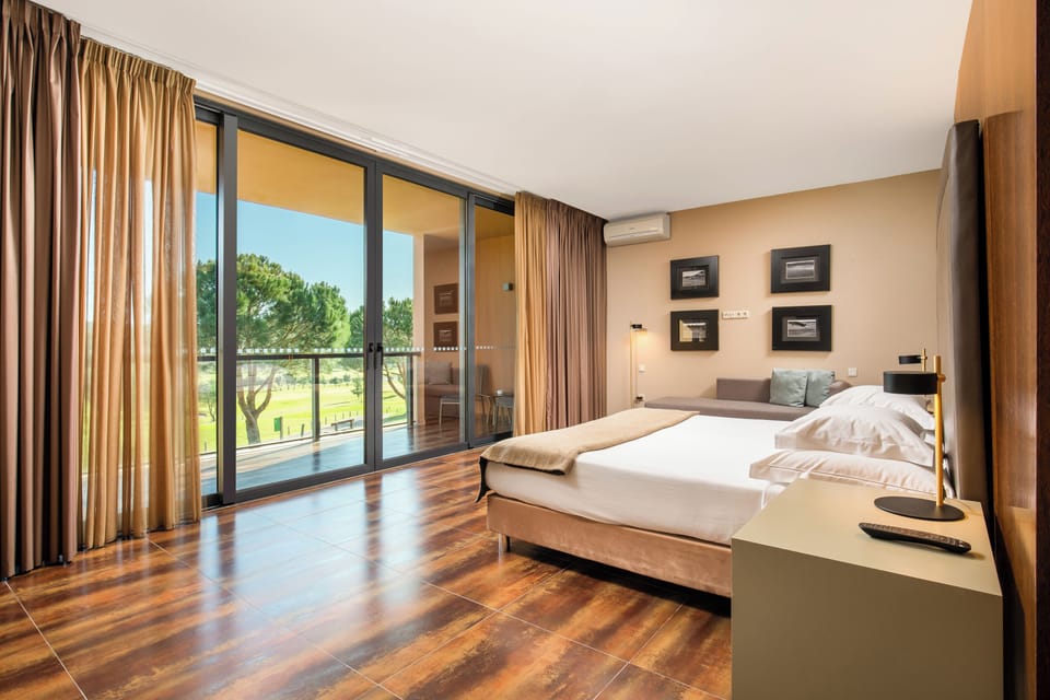 Minibar, in-room safe, blackout drapes, soundproofing