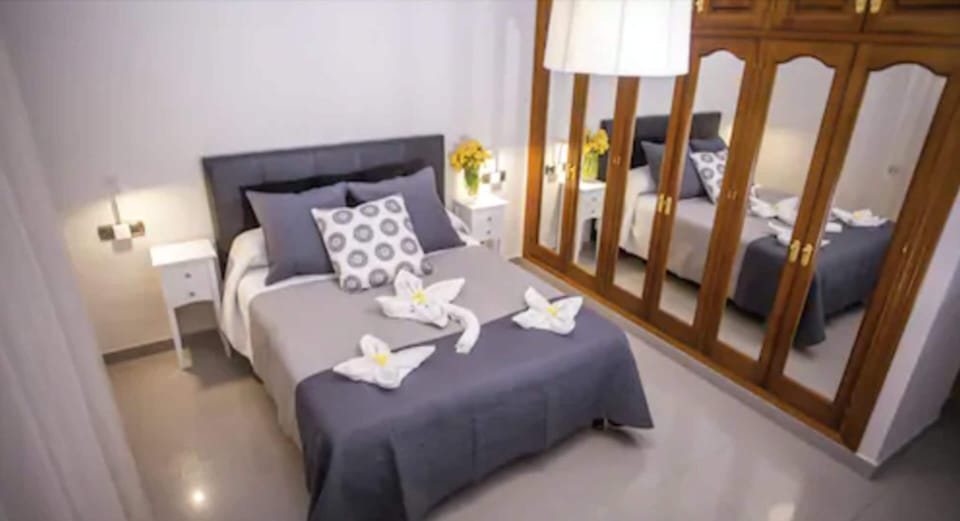 In-room safe, free cribs/infant beds, rollaway beds, free WiFi