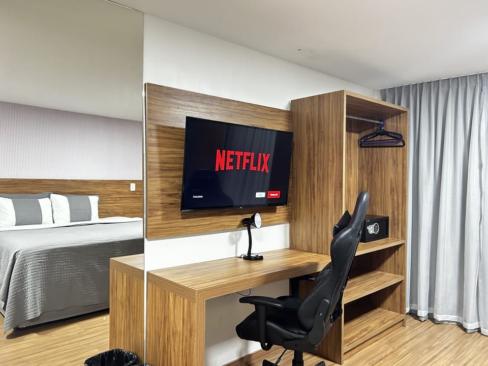 Presidential Double Room | Minibar, desk, blackout drapes, free WiFi