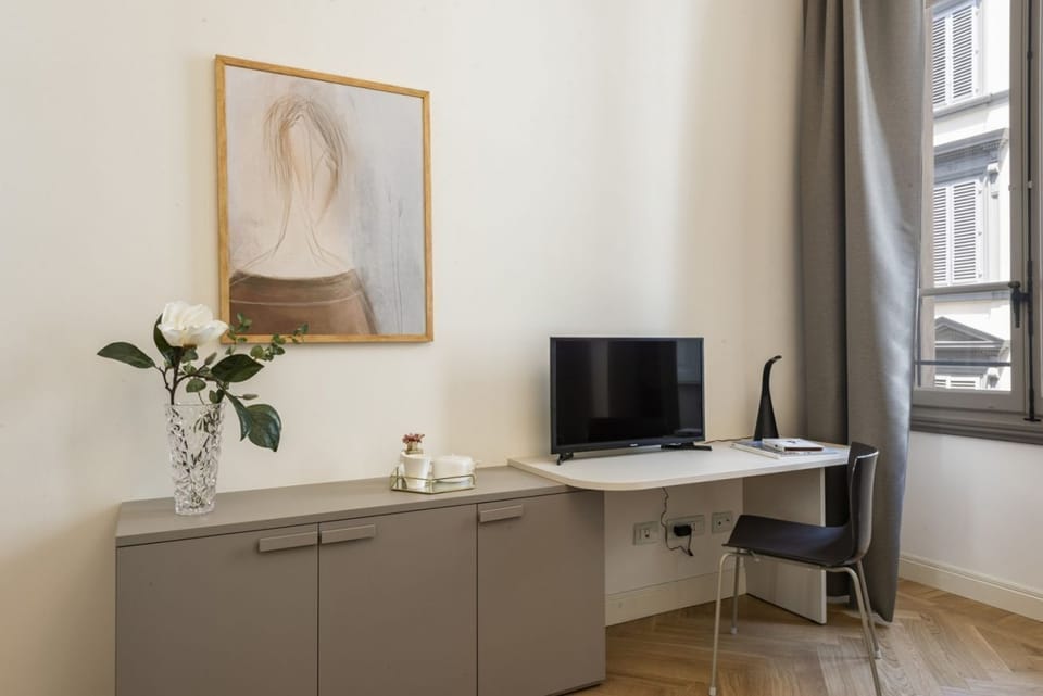 Apartment, 2 Bedrooms | Television