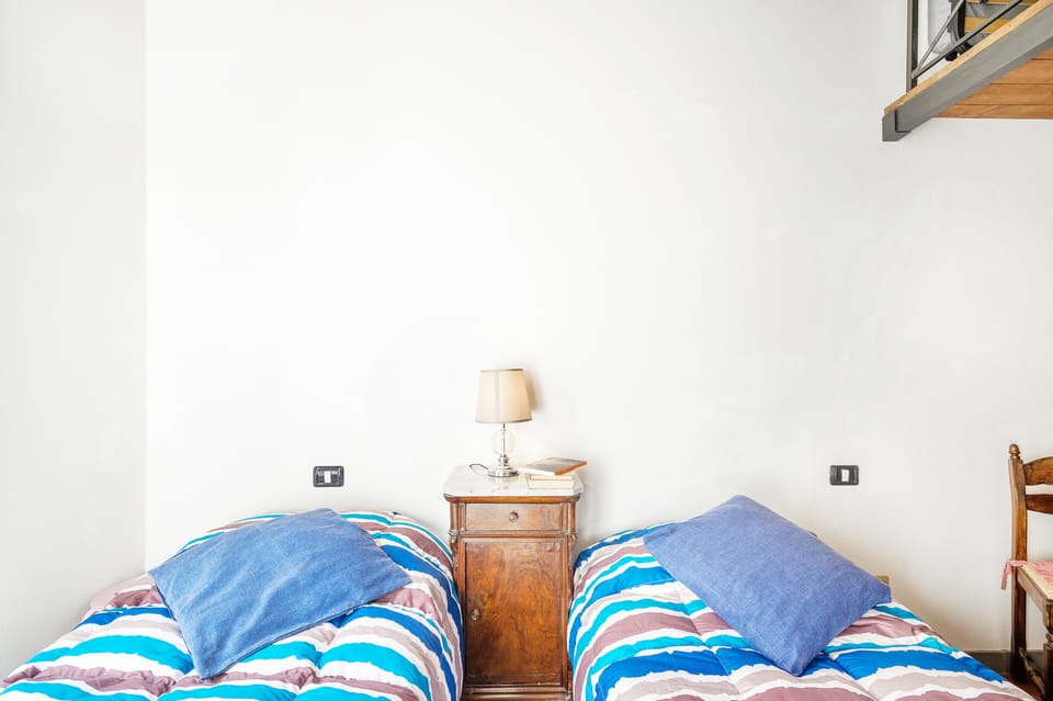 Apartment, 1 Bedroom | 1 bedroom, iron/ironing board, WiFi (free), bed sheets