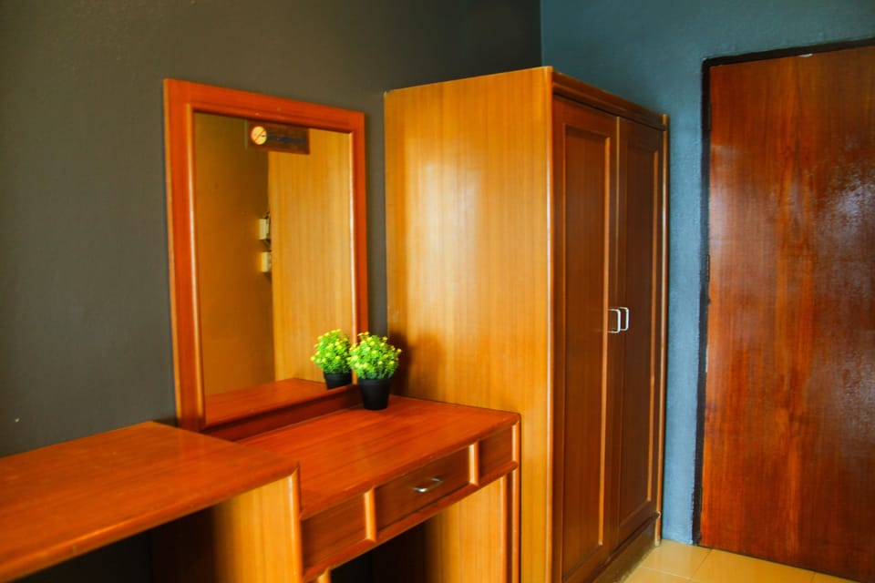 C 1 | Room amenity