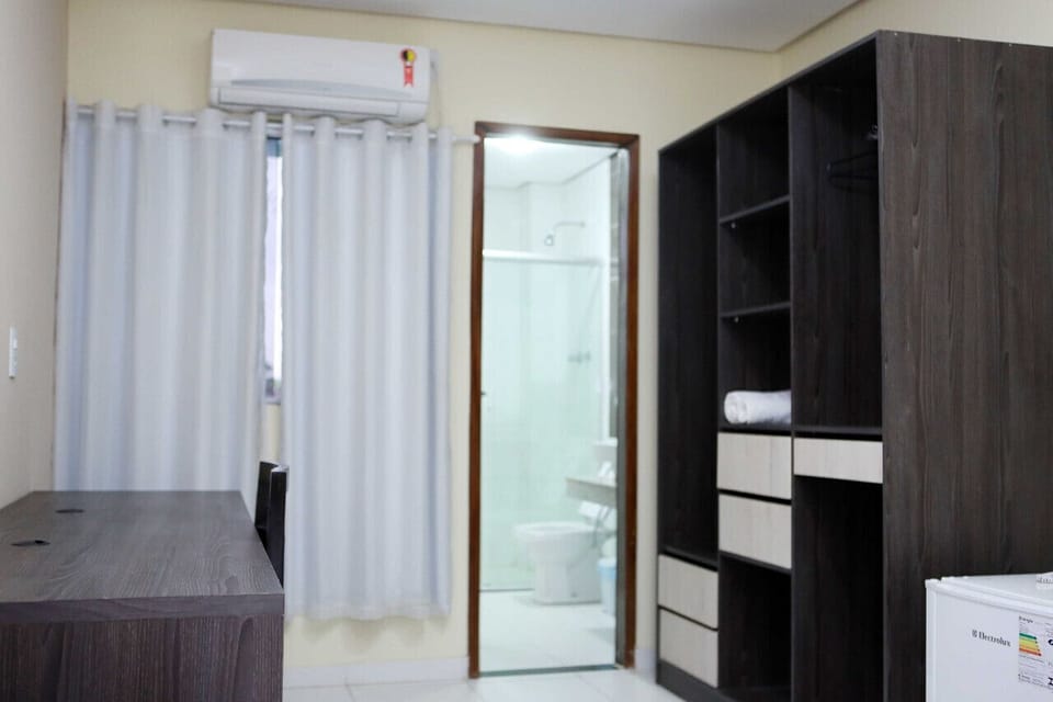 Minibar, desk, blackout drapes, WiFi (free)