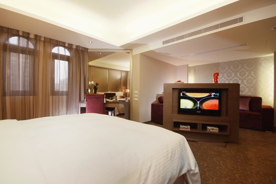 Standard Double Room (No windows) | Pillowtop beds, in-room safe, individually decorated, desk
