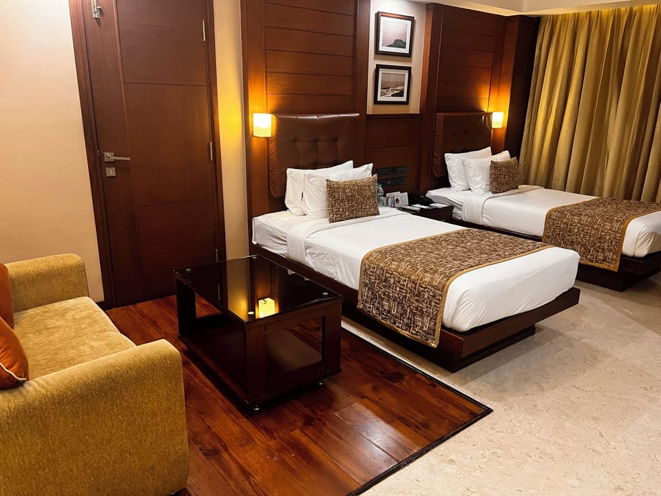 Minibar, in-room safe, free WiFi