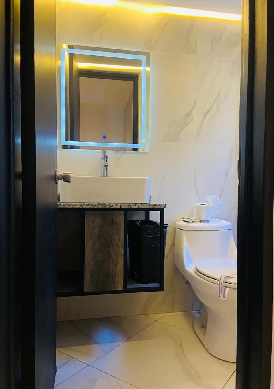Junior Room | Iron/ironing board, free WiFi, bed sheets
