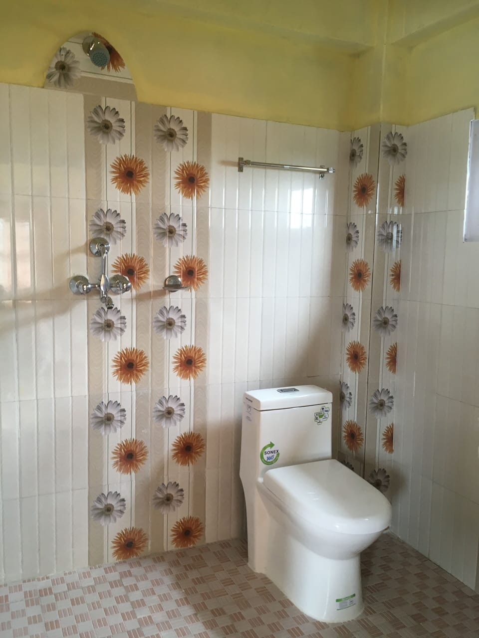 Standard Single Room | Bathroom | Shower, free toiletries, bidet, towels