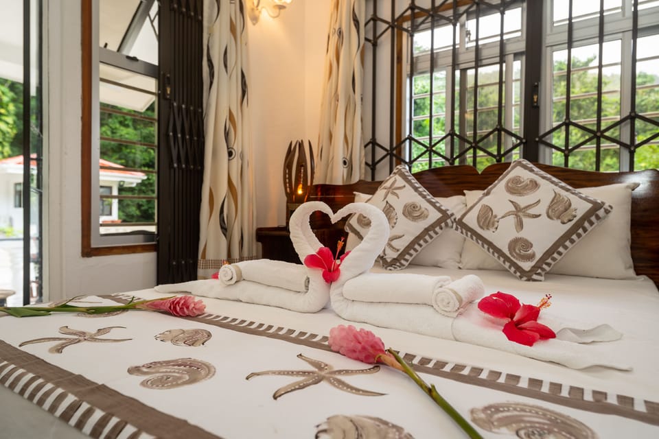 Family House (Authurium) | Premium bedding, in-room safe, individually decorated